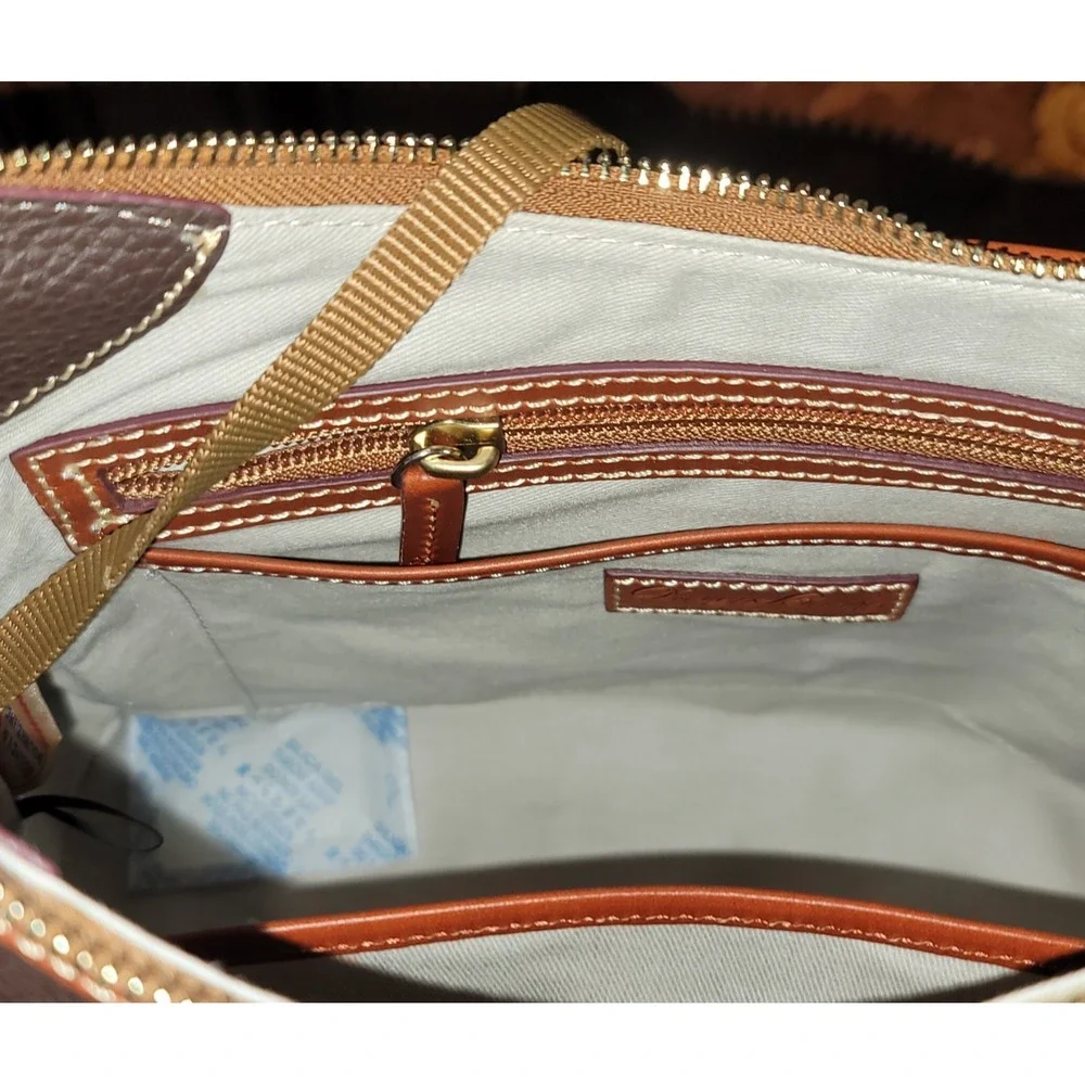 Dooney & Bourke Small Pebble Hobo - Black/brown key holder brwn leathr shoulder